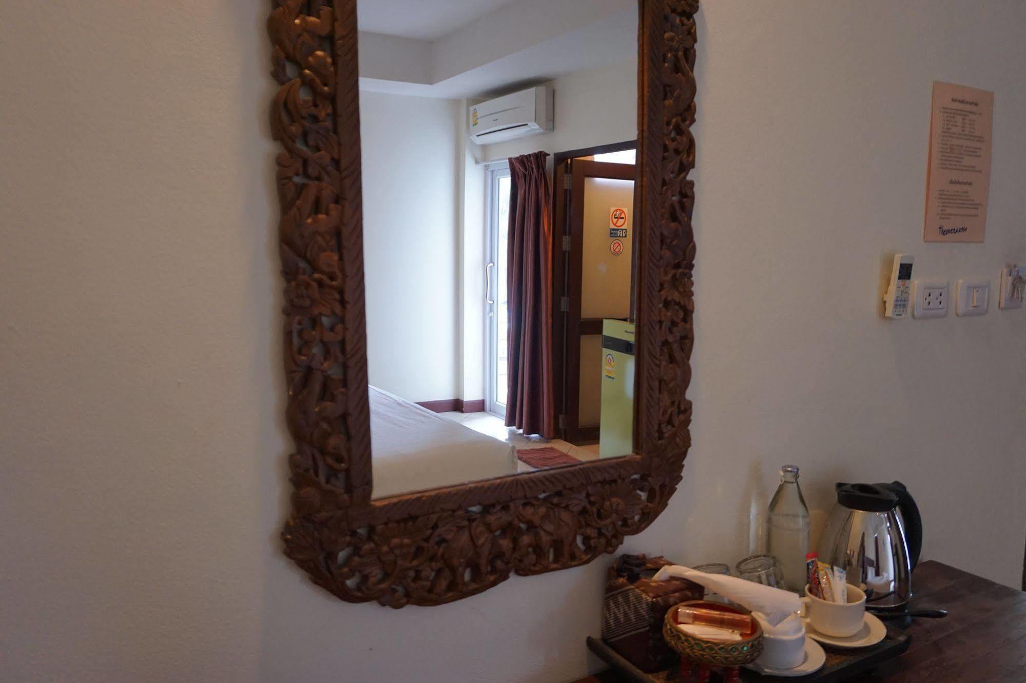 The One Residence Udon Thani Exterior foto